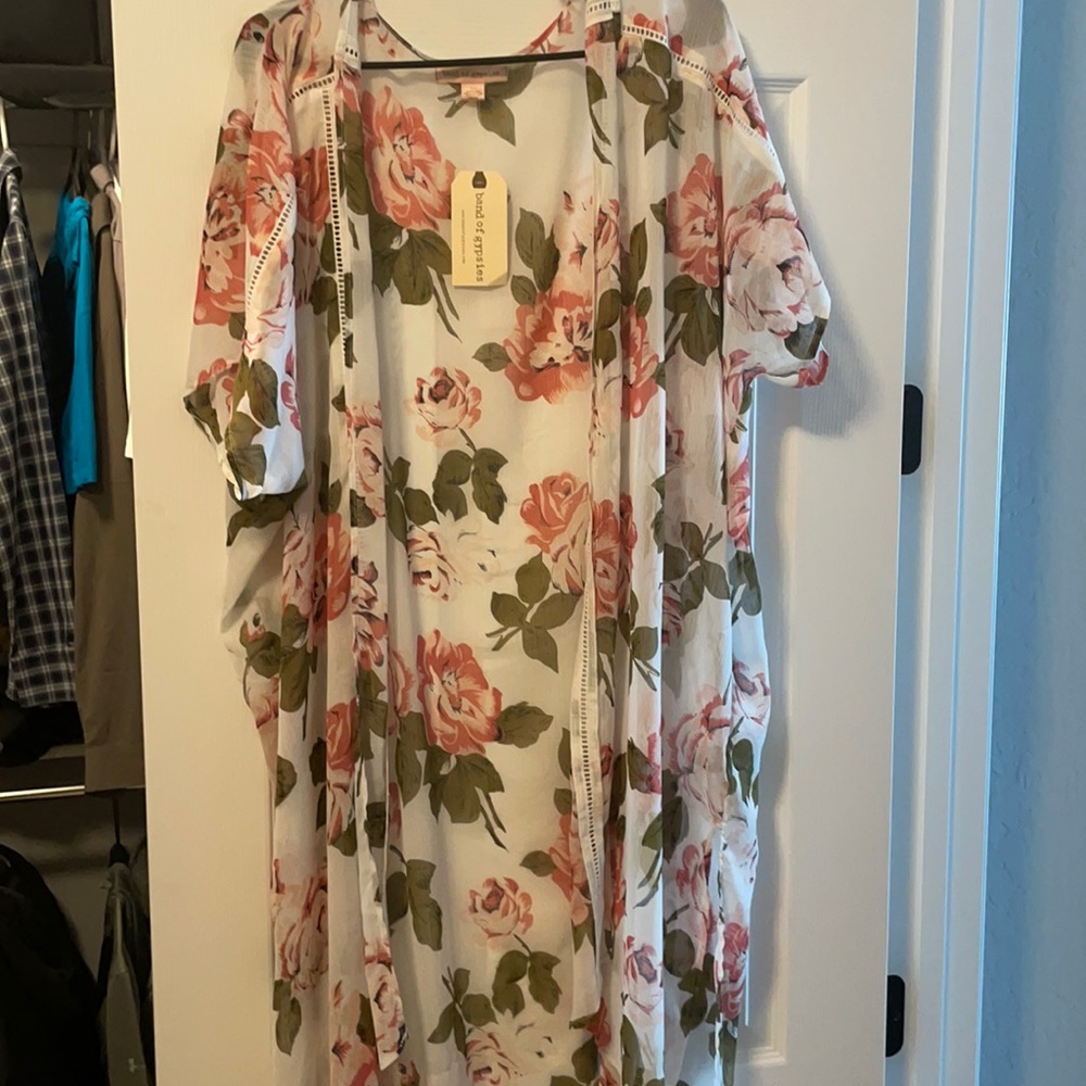 Brand new Kimono with tags size xs/s